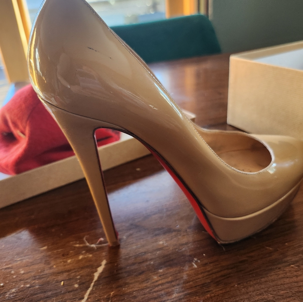 Christian louboutin Bianca 38.5 nude